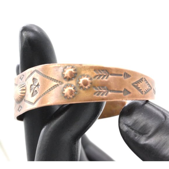 STORY TELLER BRACELET vintage Bell Trading copper cuff Native American style - Picture 6 of 10